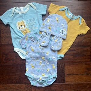 Blue and Yellow Bodysuit Set with Animal Prints
